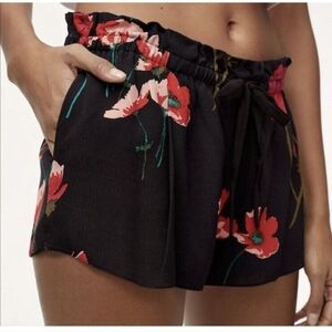 Aritzia Wilfred Womens Montrouge Boho Shorts Size M Black Floral Beach Summer